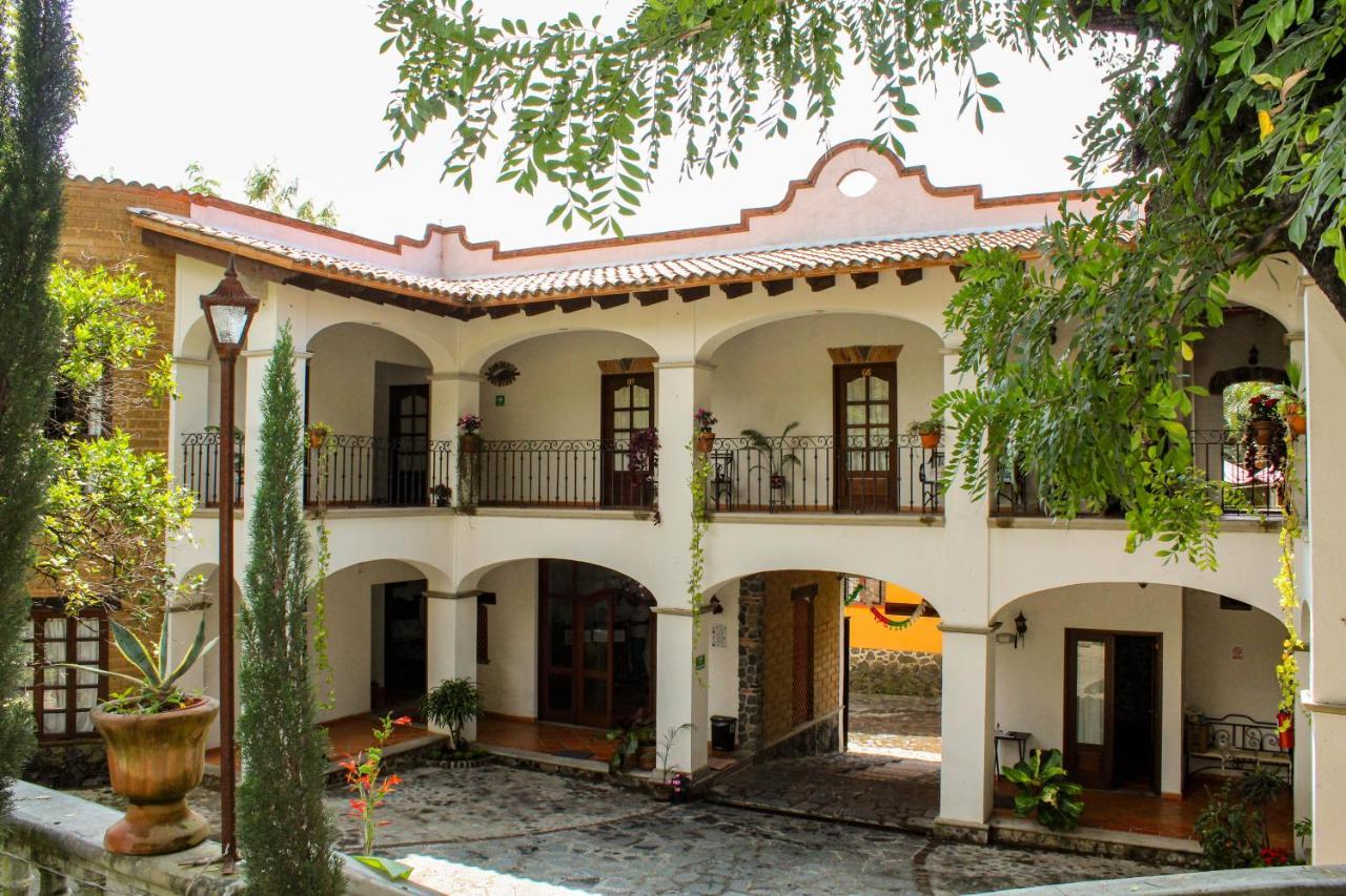 Hotel 4